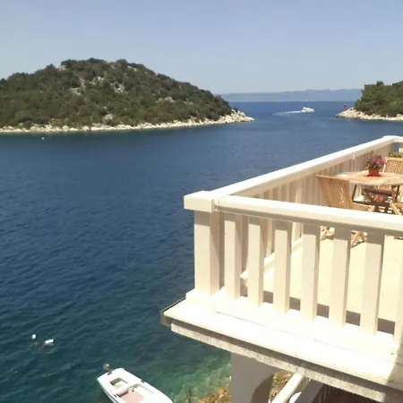 With Terrace And Sea View 2 Διαμέρισμα