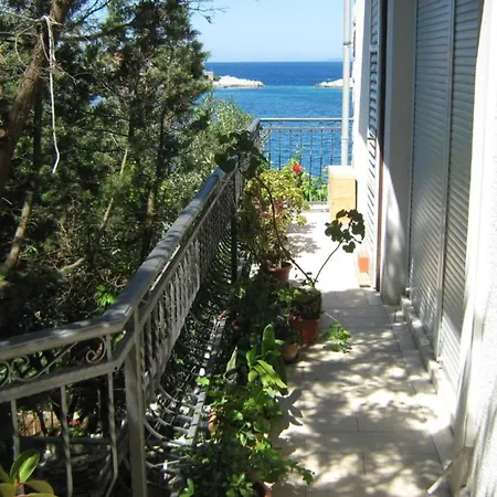 With Terrace And Sea View 2 Lejlighed